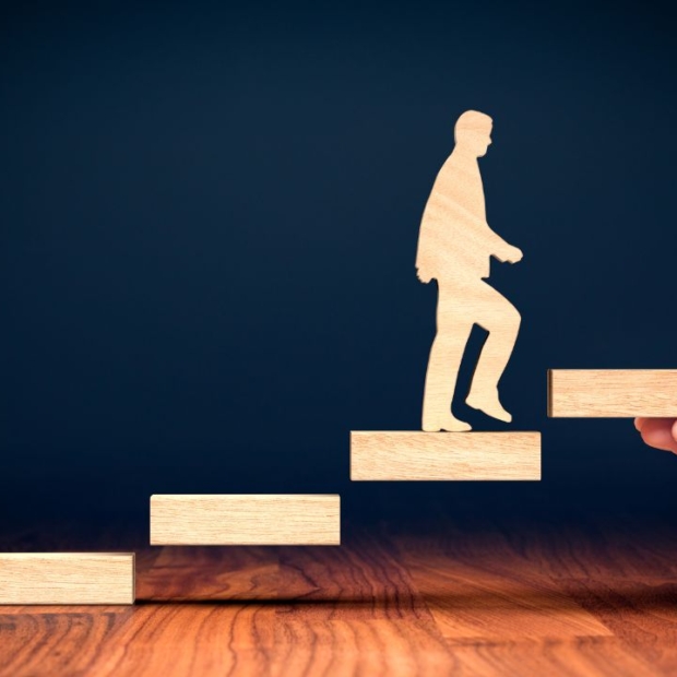 Jak coaching wspiera rozwój liderów w organizacjach?