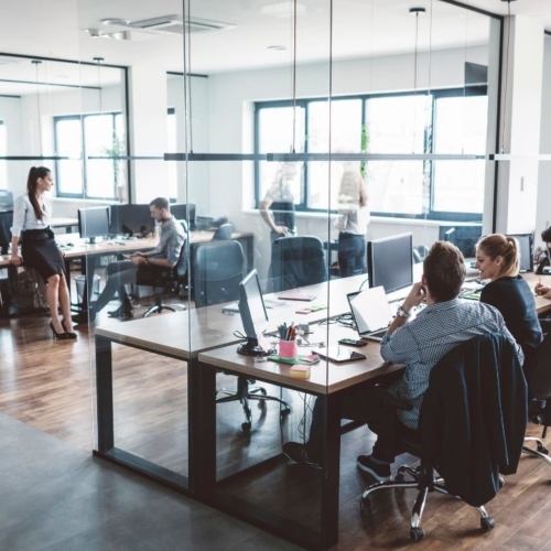 Strefa coworkingowa w Silver Office Center – jak wygląda i kto z niej korzysta?