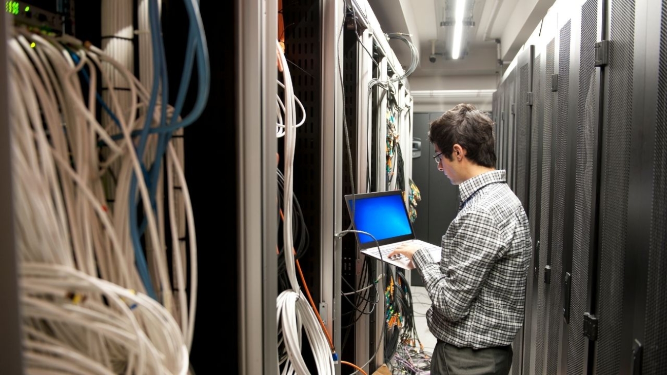 5 powodów, dla których warto skorzystać z profesjonalnej obsługi IT w Warszawie