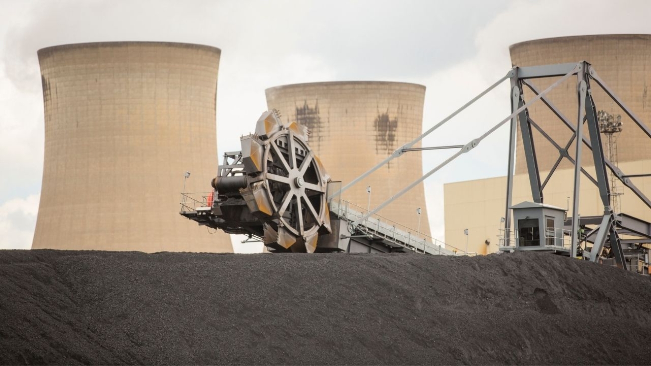 Sprzedaż hurtowa węgla – korzyści dla firm i hurtowni