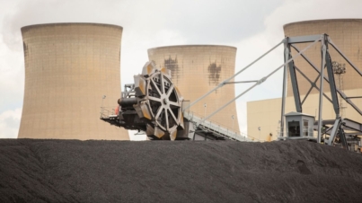 Sprzedaż hurtowa węgla – korzyści dla firm i hurtowni